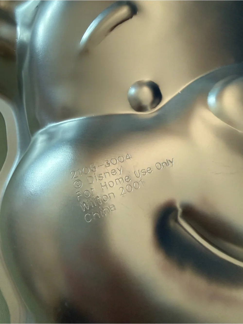 Lot of 2 Vintage Disney Wilton Winnie the Pooh and Tigger Aluminum Cake Pans